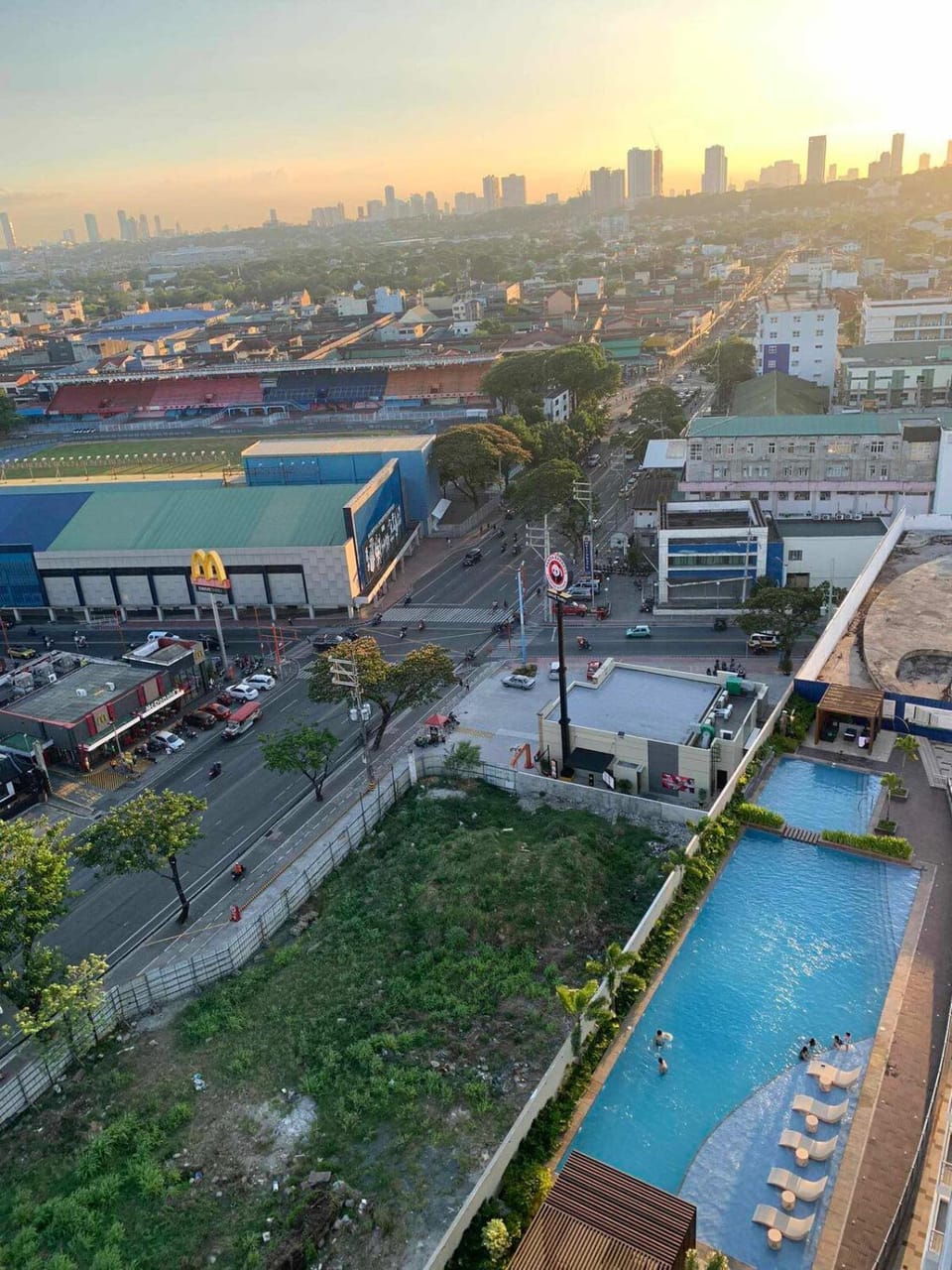 City view, Pool view