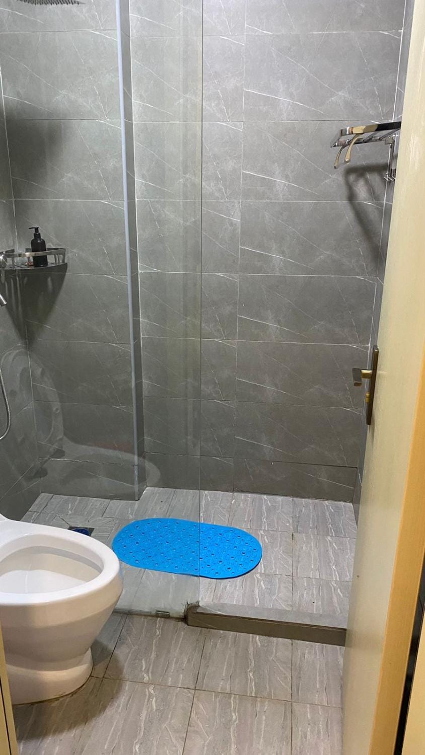 stunning one bedroom apartment with ample parking space heated swimming pool fully equipped gym and amazing city views Apartment in Nairobi County