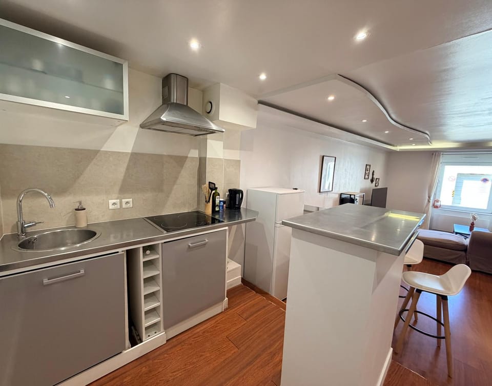 Coffee/tea facilities, stove, stove, kitchen