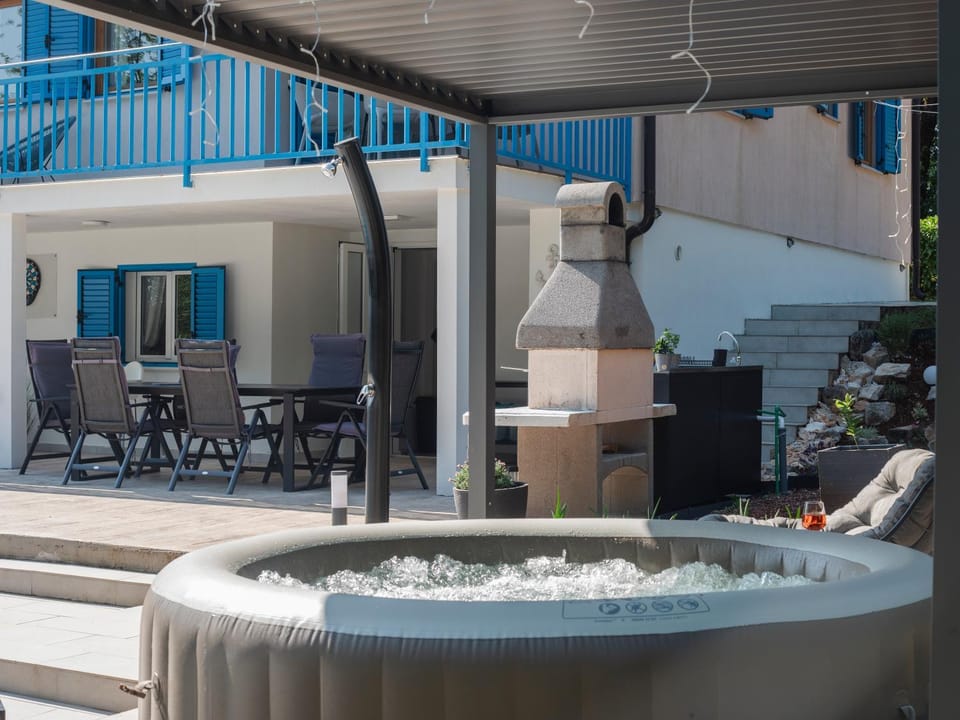 Hot Tub