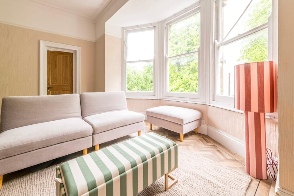 Alma Luxe-Free Parking by Prescott Apartments Apartment in Bristol