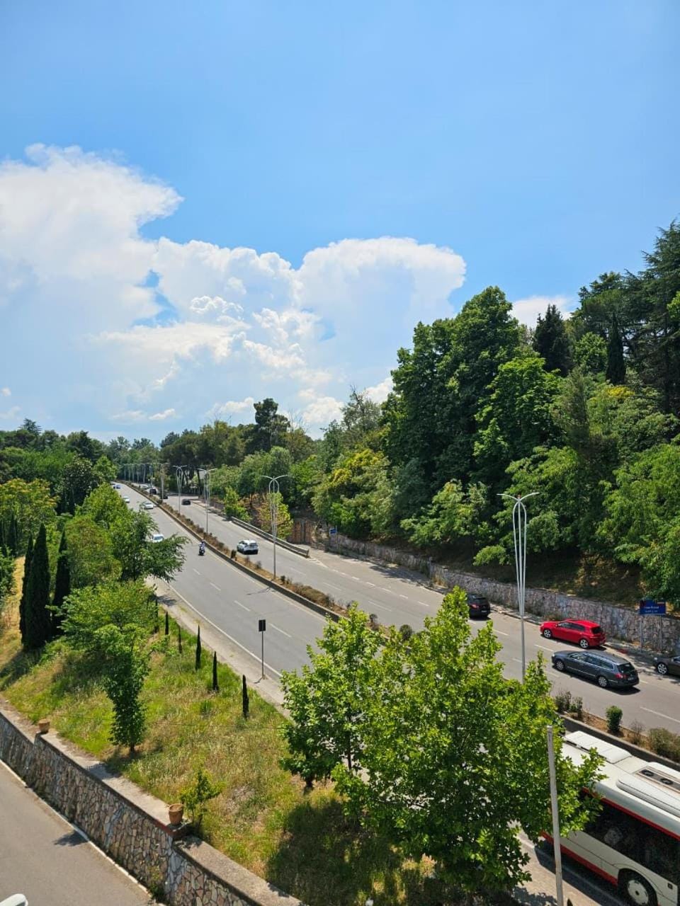 Spring, Day, Neighbourhood, Natural landscape, Parking