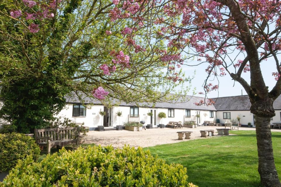 Stable Cottage 2 Apartment in North Dorset District