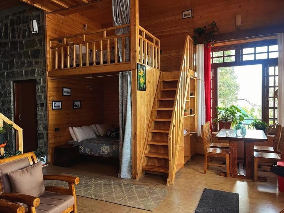 ROCK Wood Villa in Kodaikanal