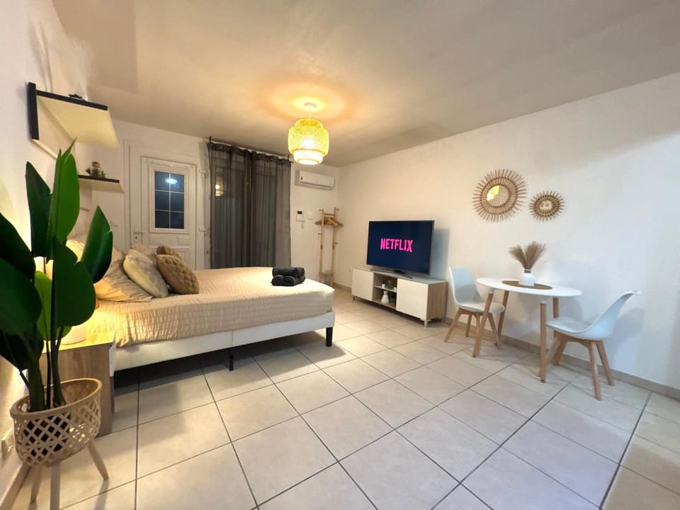 Living room, air conditioner