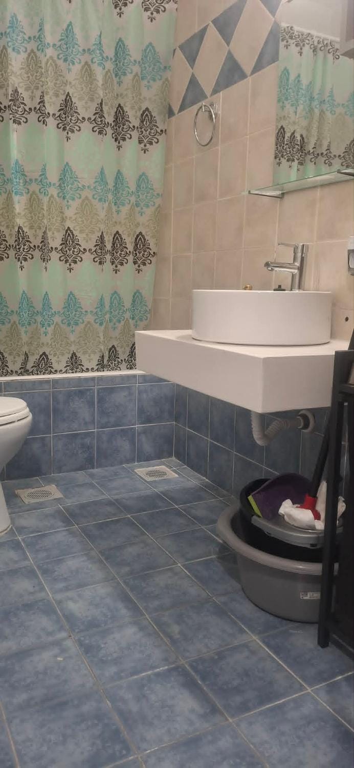 Bathroom, Bath