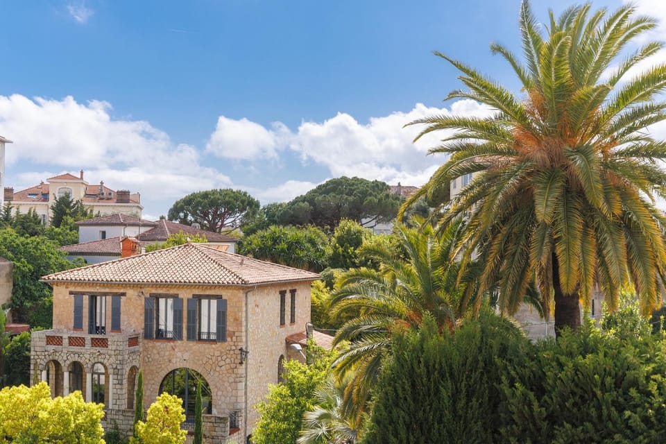 Upstays Bright 1BR 50m² with terrace Cannes center Apartment in Cannes