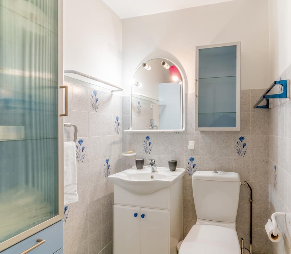 Toilet, Bathroom