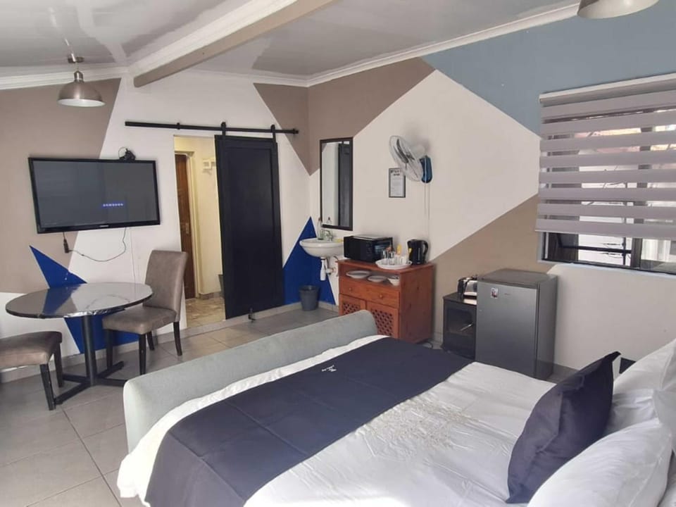 Jukskei Stay - Lion Bed and Breakfast in Sandton