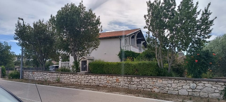 Apartman Tonci 1 Apartment in Šibenik-Knin County, Croatia