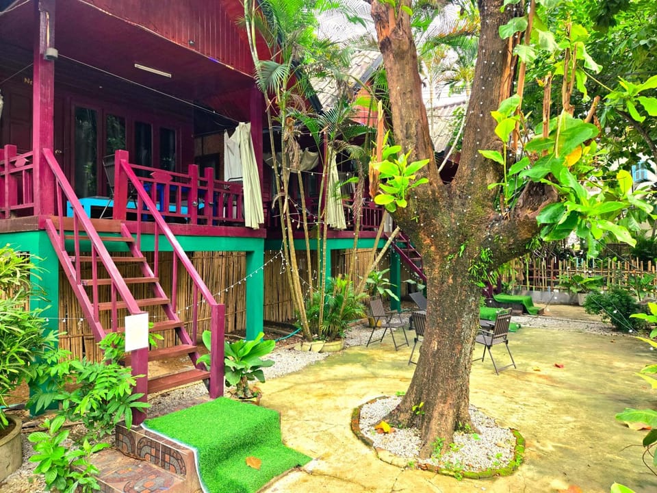 bungalow west water vang vieng Hotel in Vang Vieng