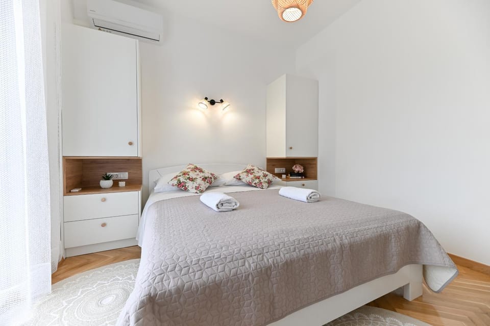 Property building, Bedroom