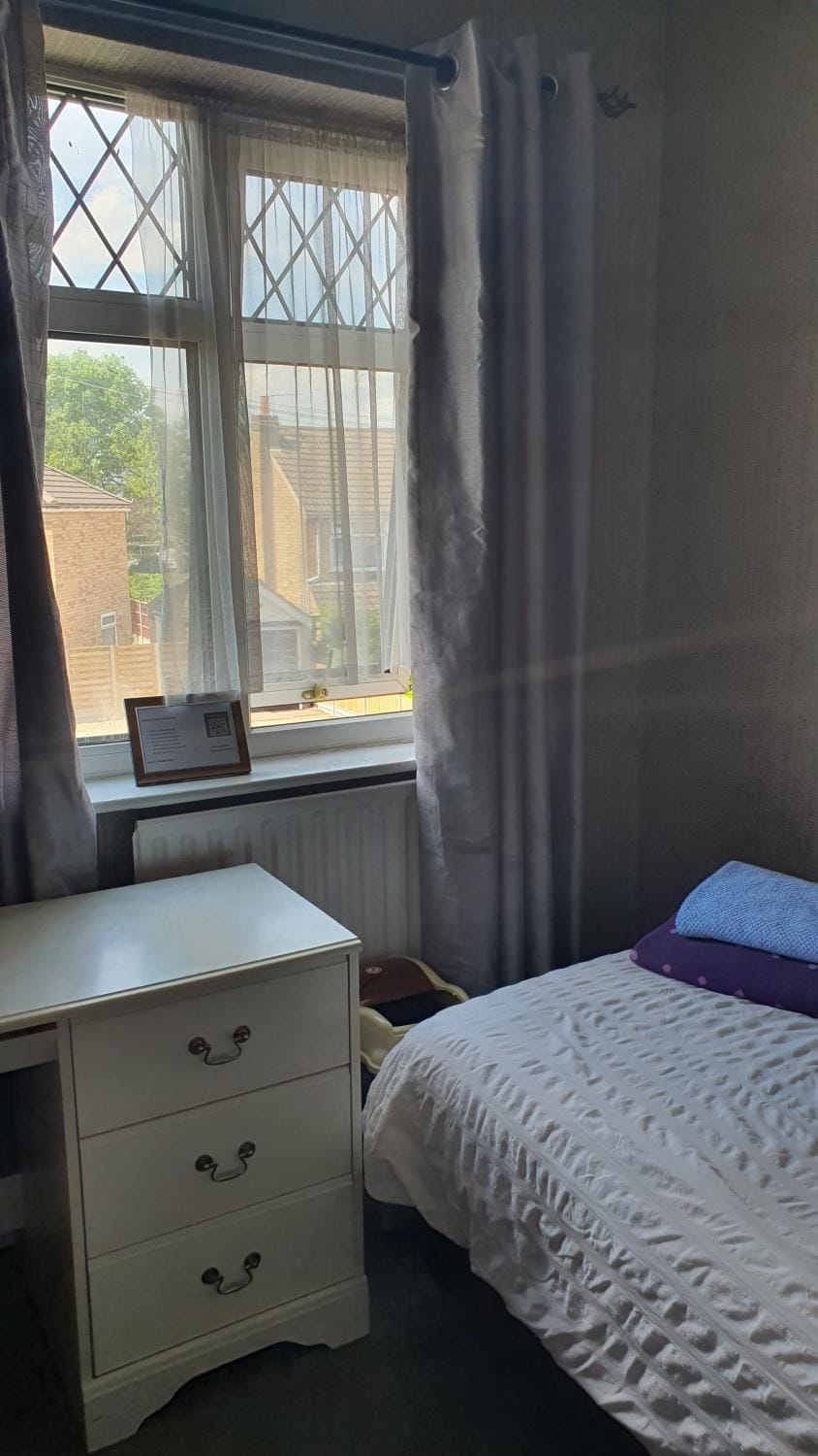 Bed, Bedroom