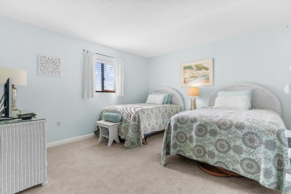 Angelfish Ocean View Condo 1 Bedroom in North OC House in Ocean City