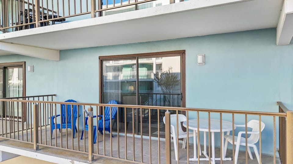 Angelfish Ocean View Condo 1 Bedroom in North OC House in Ocean City