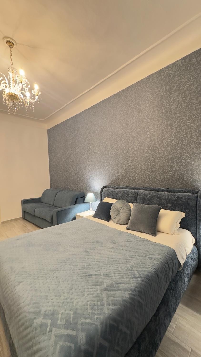 Frattina Deluxe YH Apartment in Rome