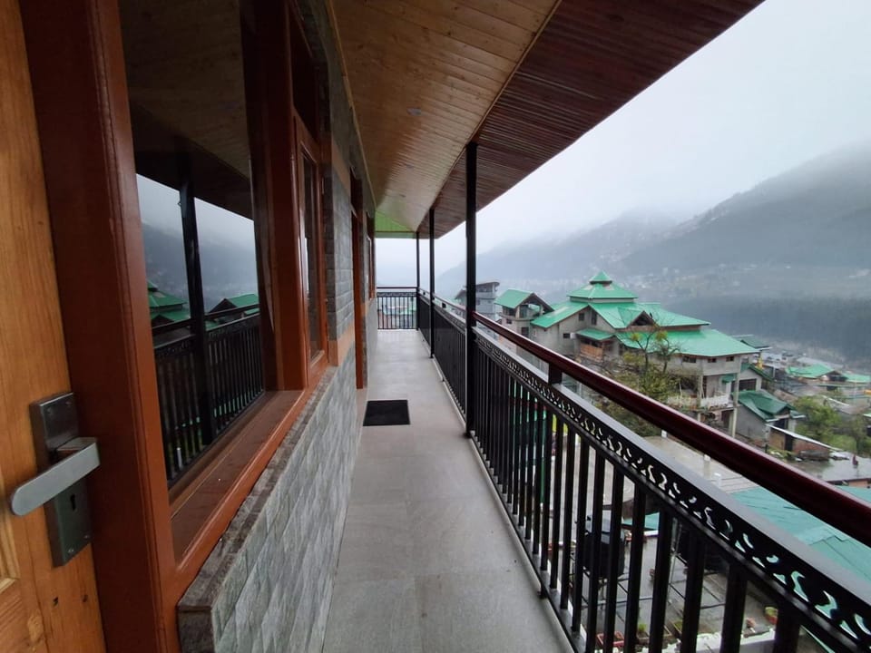 Mountain Heals Homestay Vacation rental in Manali