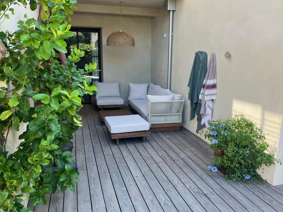 Coeur village, 4 chambres, piscine, proche mer House in Gruissan
