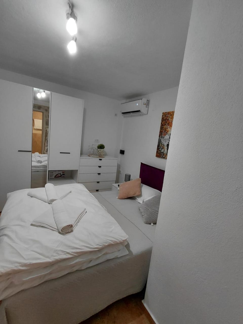 Bed, Photo of the whole room, Bedroom, towels, air conditioner