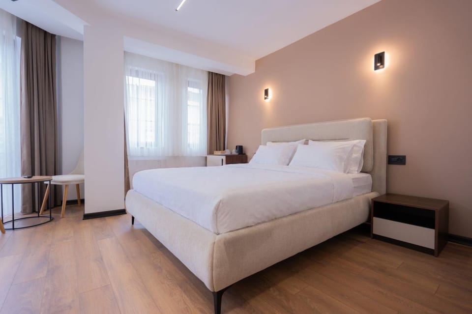 Bed, Bedroom