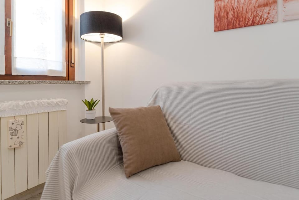 Cozy Serrano Home Apartment in Turin