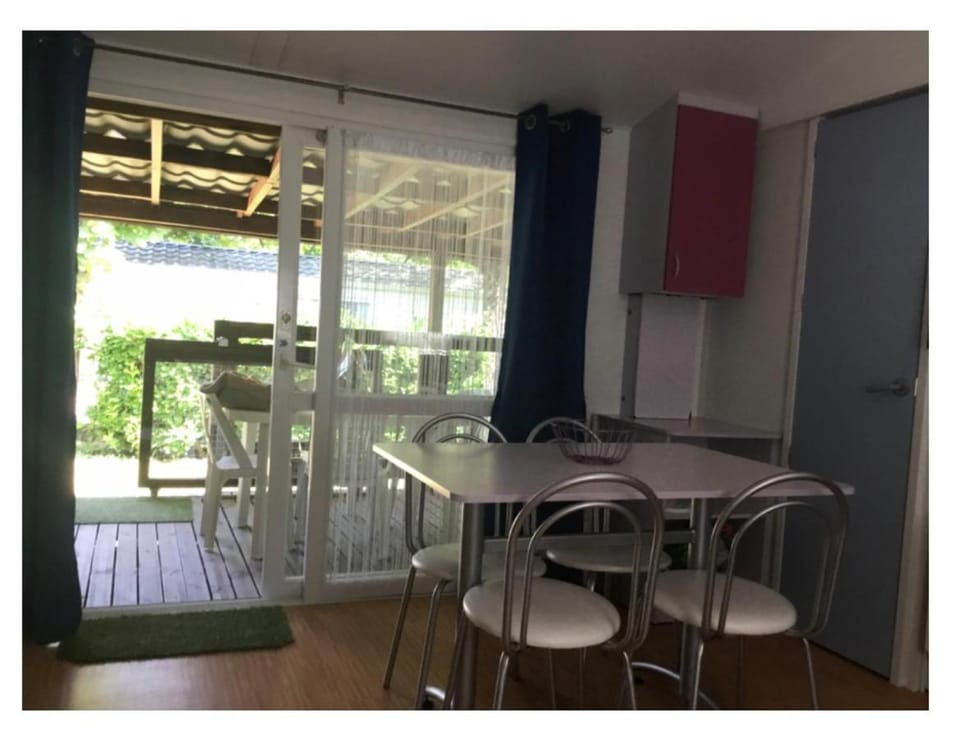 Mobil home Papillon Campground/ 
RV Resort in Occitanie