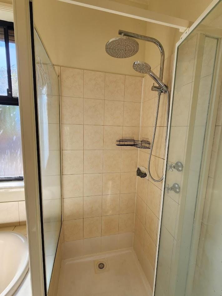 quiet friendly free parking close airport close city Bed and Breakfast in Adelaide
