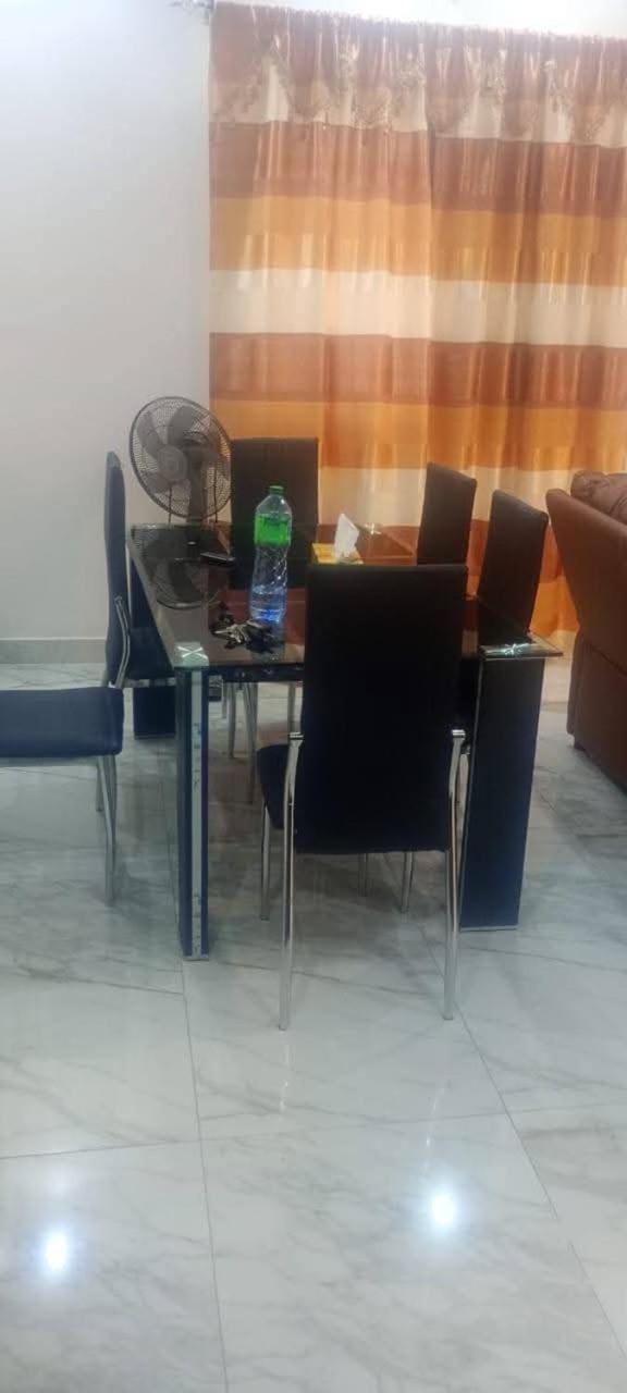 appartement 3 chambre 3 de bains toilette visiteur meublee Apartment in Saly