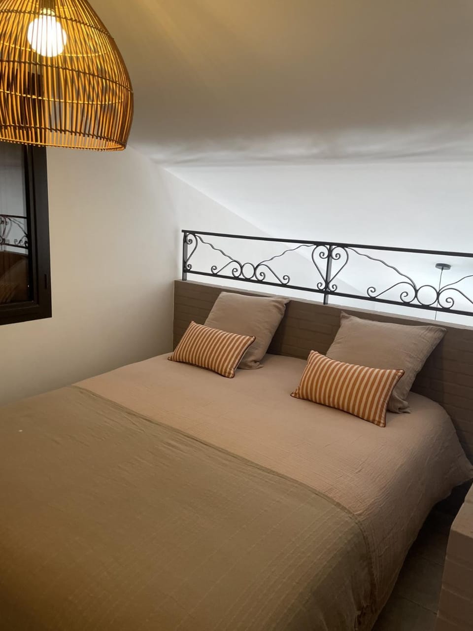 Jasmin et Camomille House in Occitanie