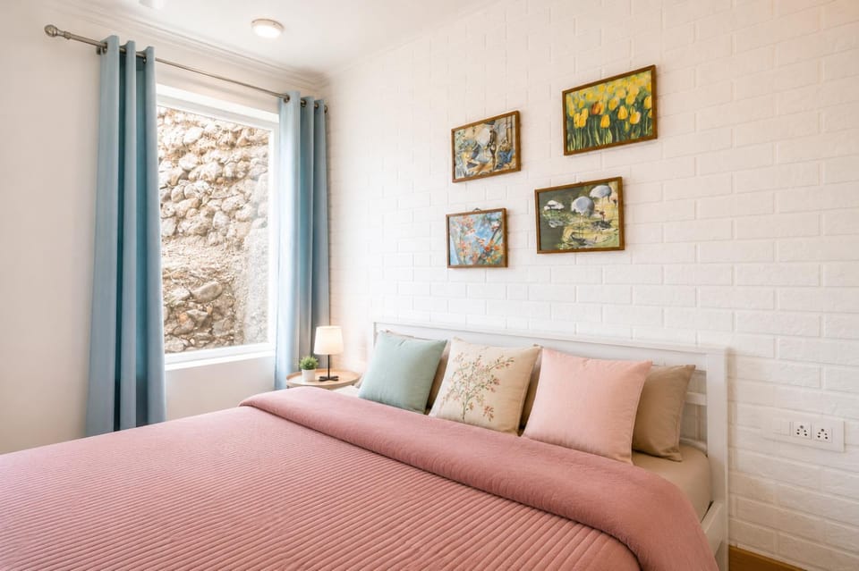 3bhk w Mountain View near Mall Road, Mussoorie House in Uttarakhand