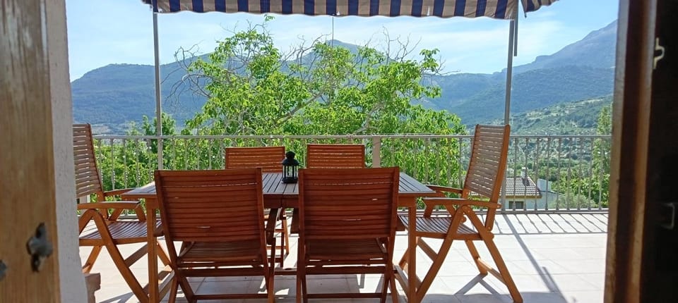 View (from property/room), Balcony/Terrace