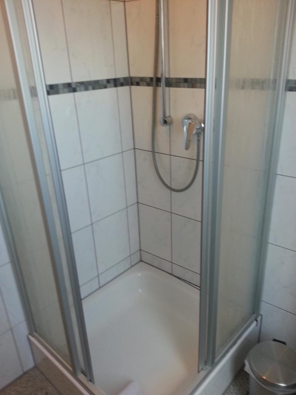 3-Zimmer-Wohnung simple Stadtgrenze Frankfurt Apartment in Frankfurt