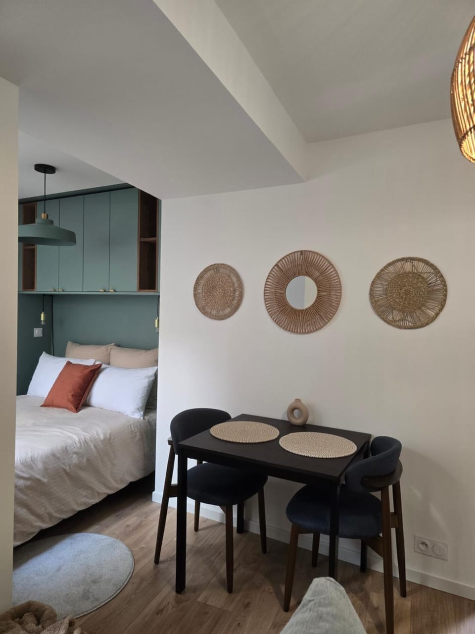 Dining area, Bedroom