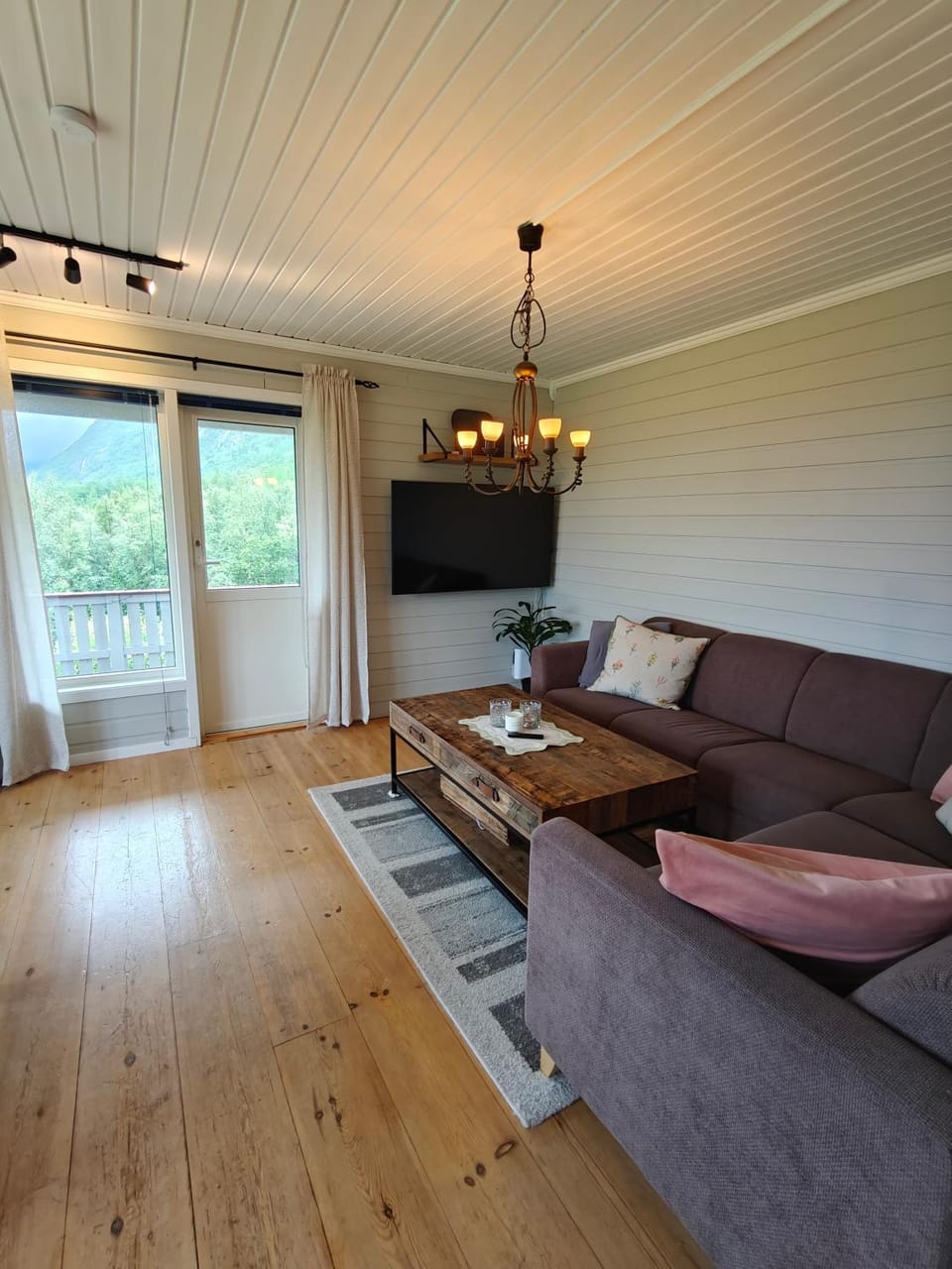 Hytte Lødingen Vestbygd, når Lofoten, med utsikt House in Nordland, Norway