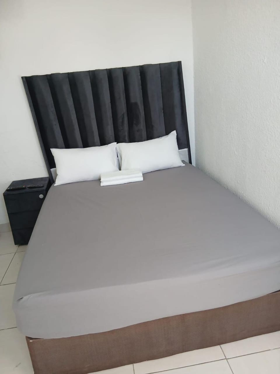 STEP INN GUESTHOUSe Bed and Breakfast in Gauteng