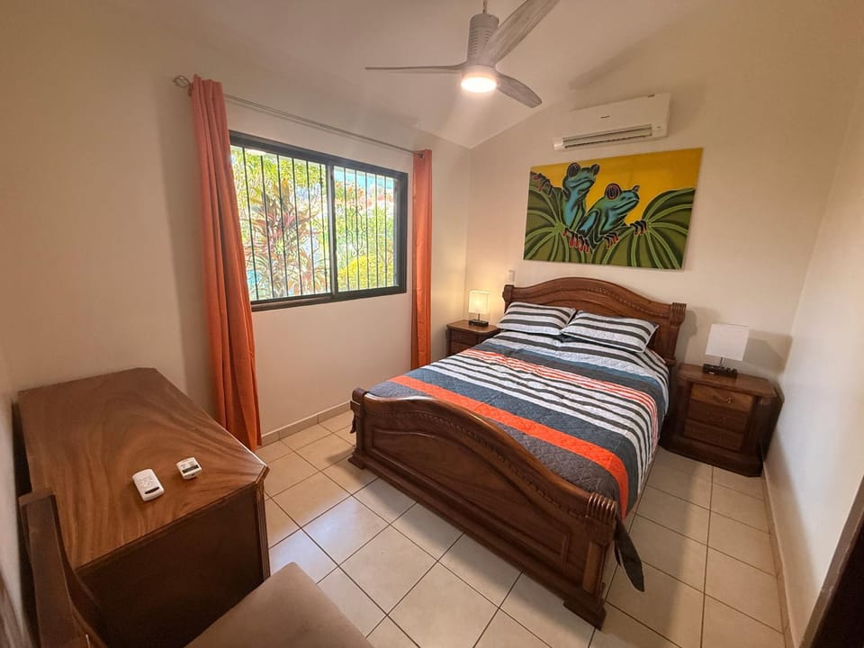 Tropical Escape at Green Life House in Coco
