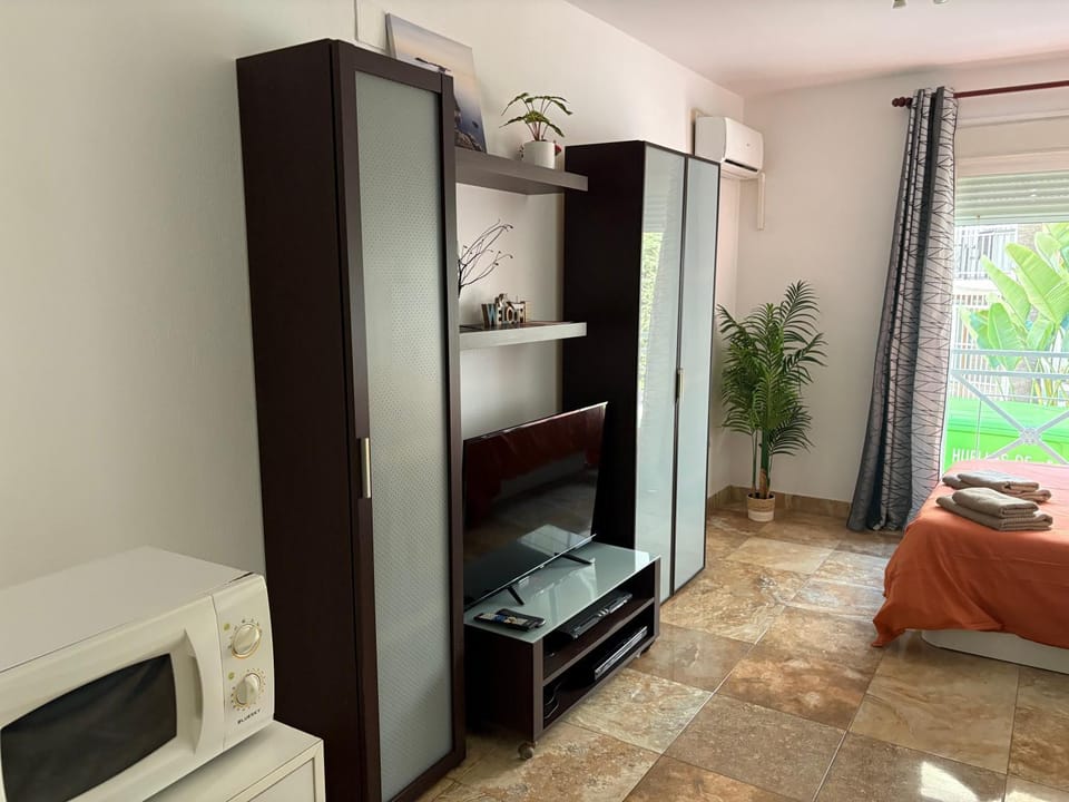 Bahamas Apartment Apartment in Torremolinos