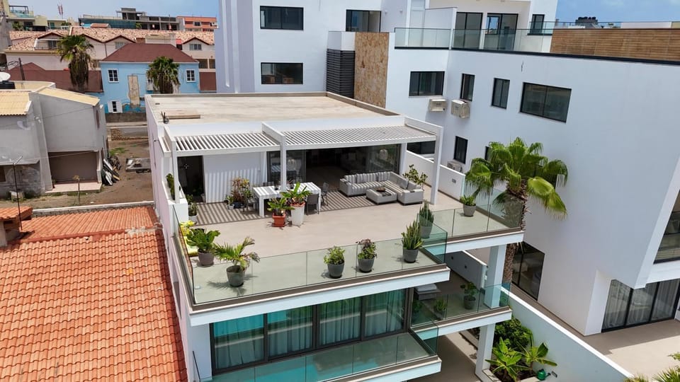 Exclusive beach front apartments - By Bobbywashere Apartment in Santa Maria