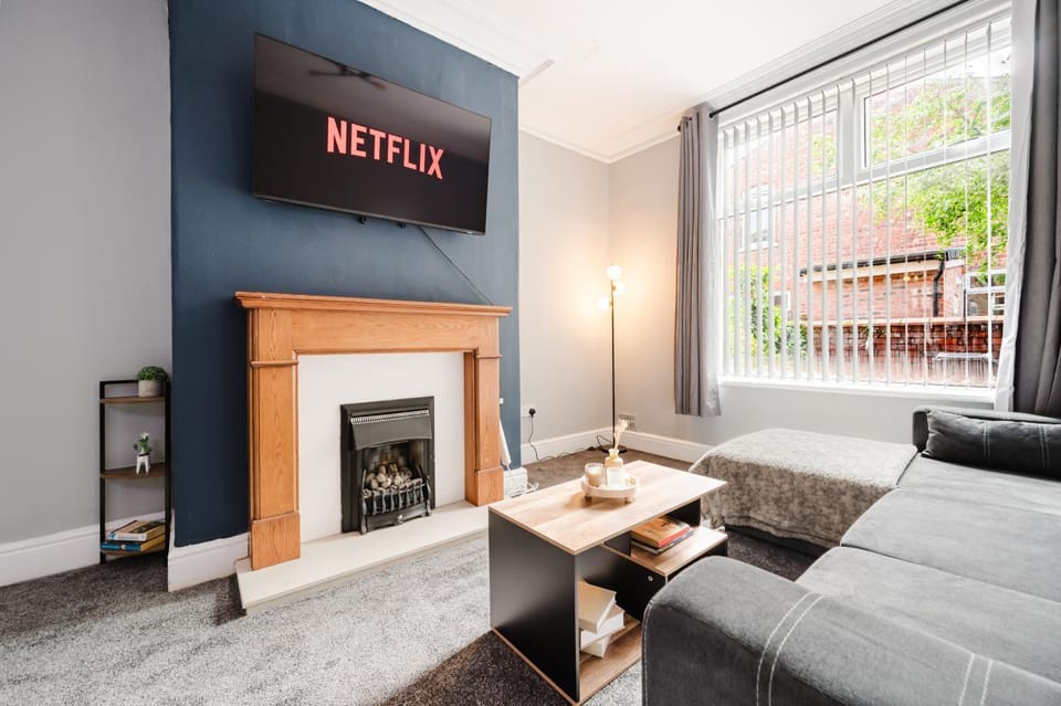 TV and multimedia, Living room, Seating area