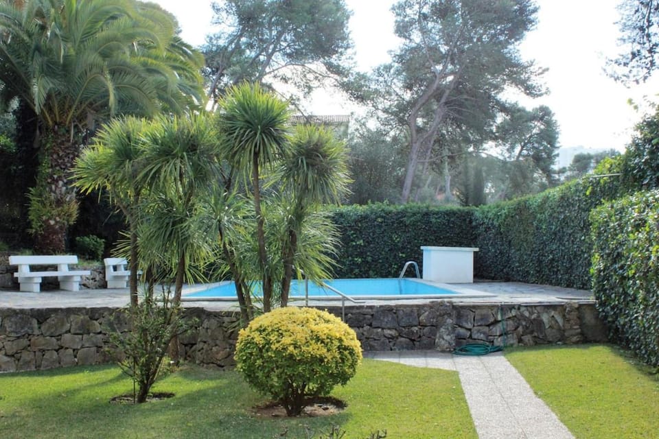Property building, Pool view, Swimming pool