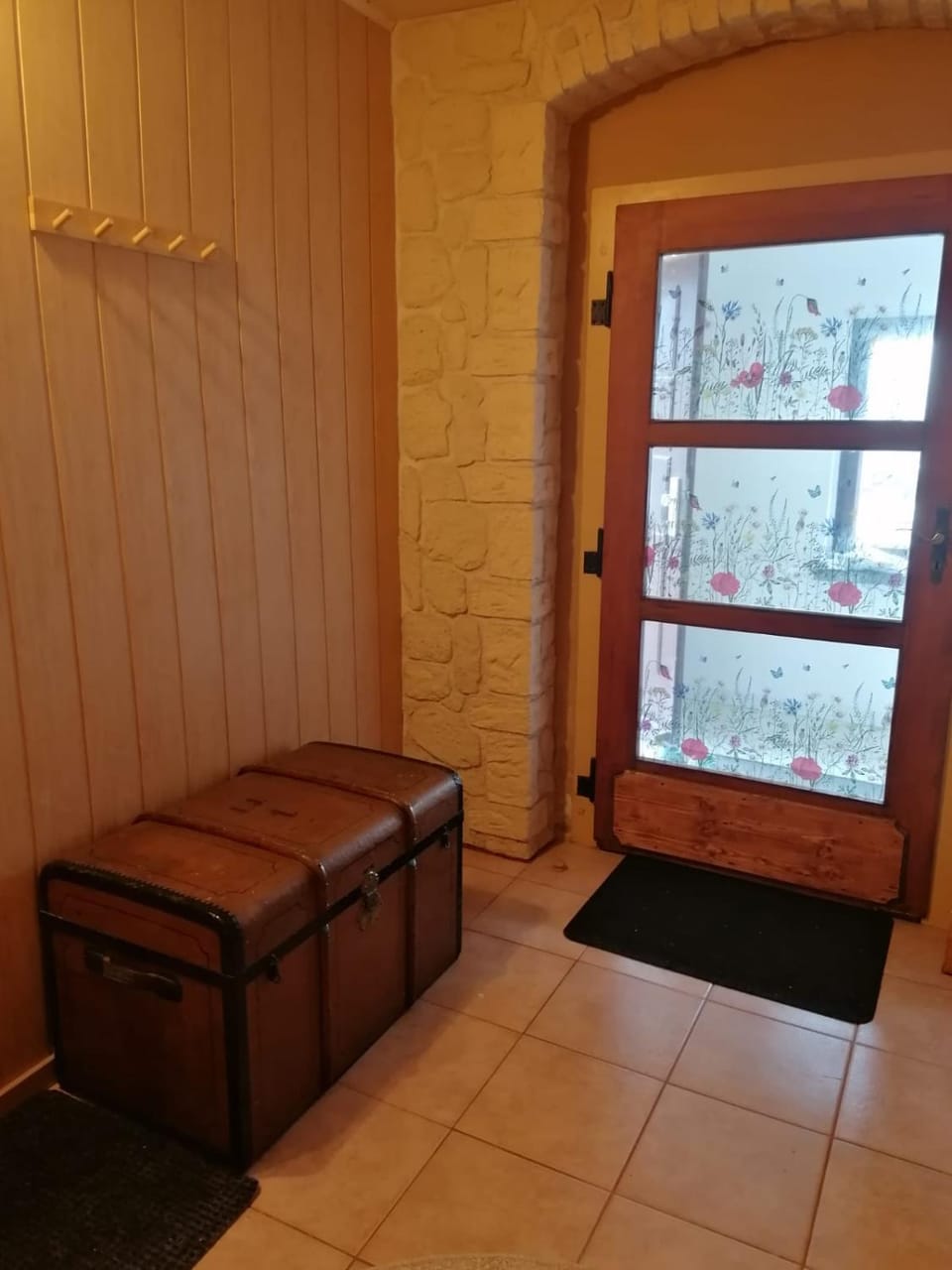 Property building, Photo of the whole room