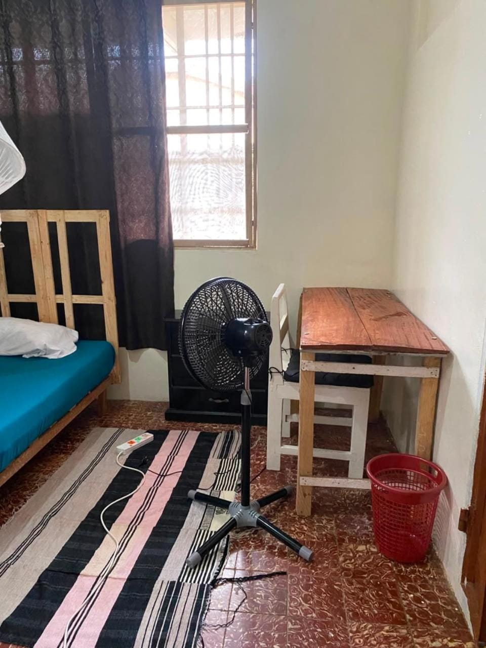 Budget friendly room on Wilkinson road Vacation rental in Freetown