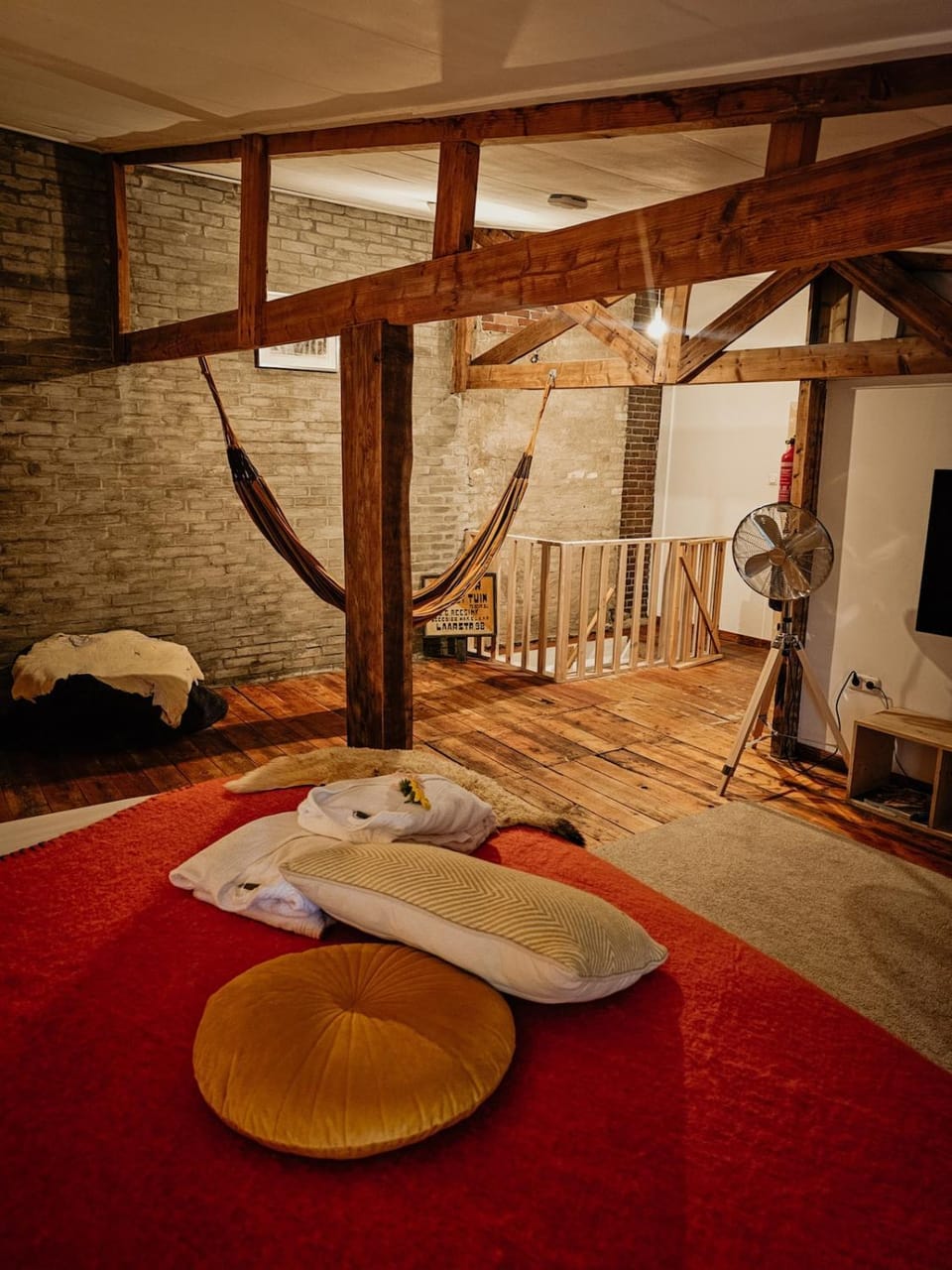 Hut 16 Bed, stad & privé wellness Apartment in Overijssel (province)