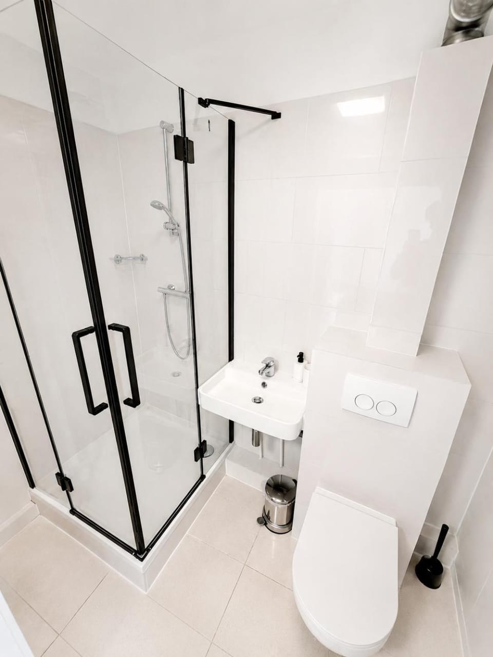 Shower, Toilet, Bathroom
