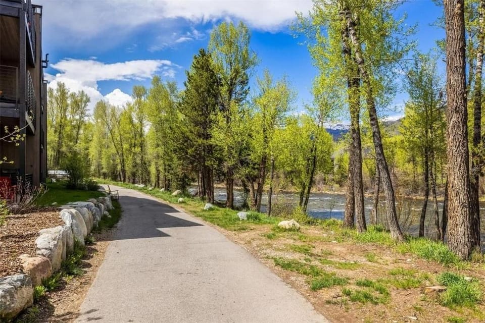 River West 924, Silverthorne Condo with River Views Apartment in Silverthorne