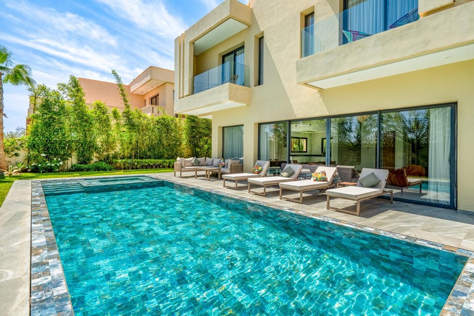 Garden, Swimming pool