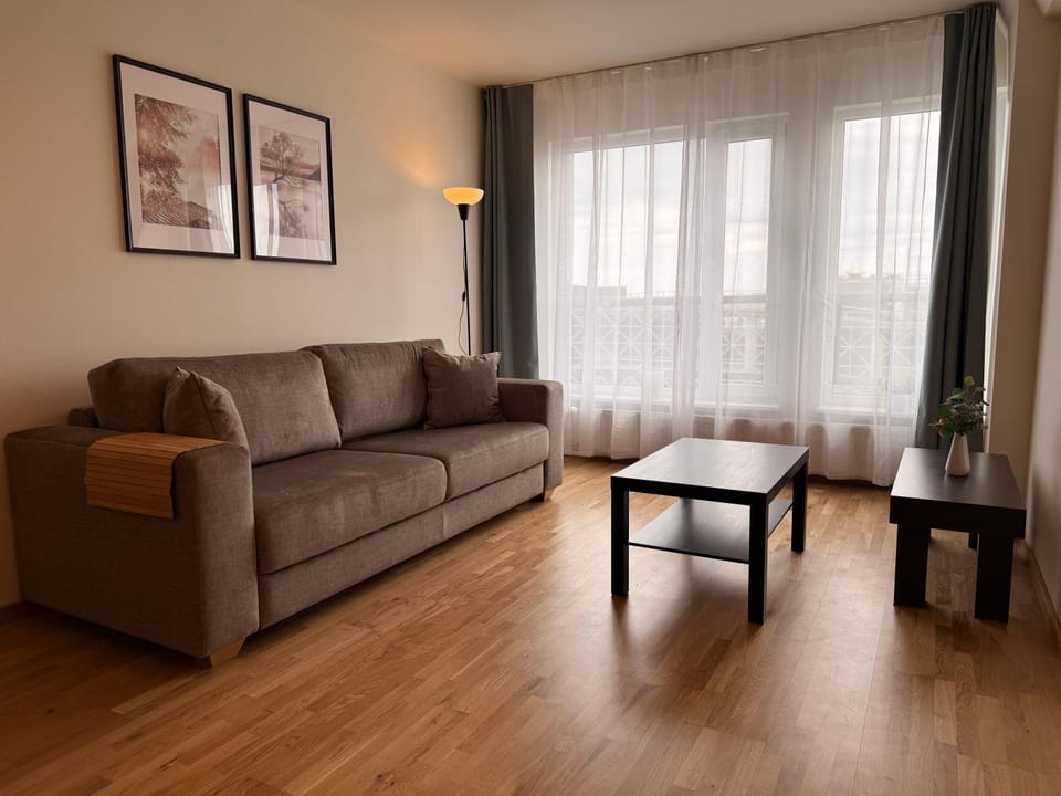 Free Sauna & Sunset Views in Tallinn City Center Apartment in Tallinn