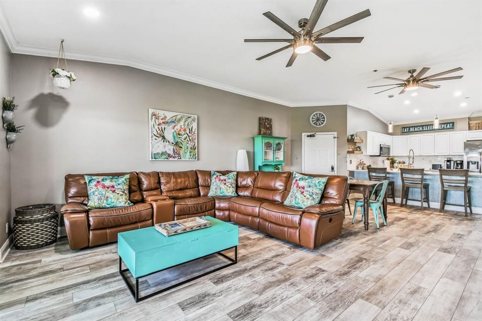 Peaceful Intracoastal Condo 3 Min Walk to Beach Apartment in Indian Shores