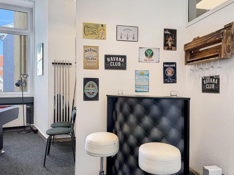 Lounge or bar, minibar