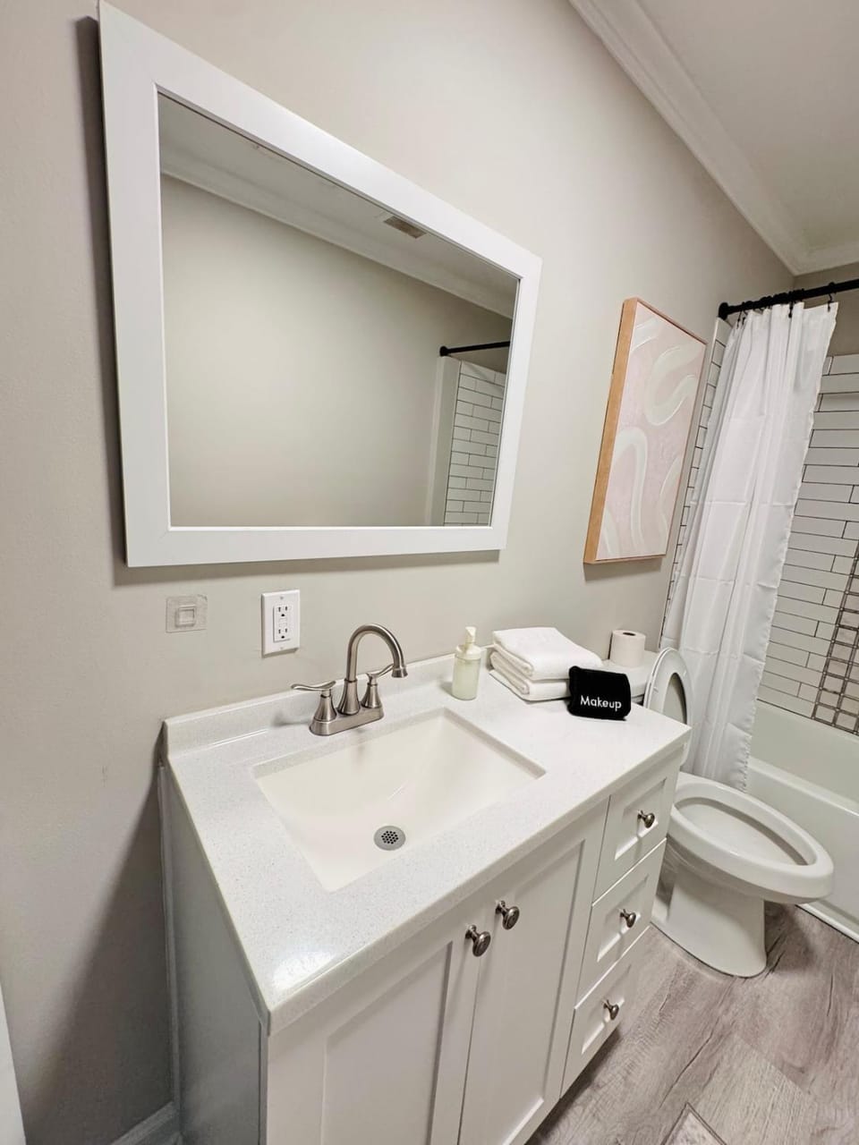 Charming and renovated home close to airport and uptown Apartment in Charlotte